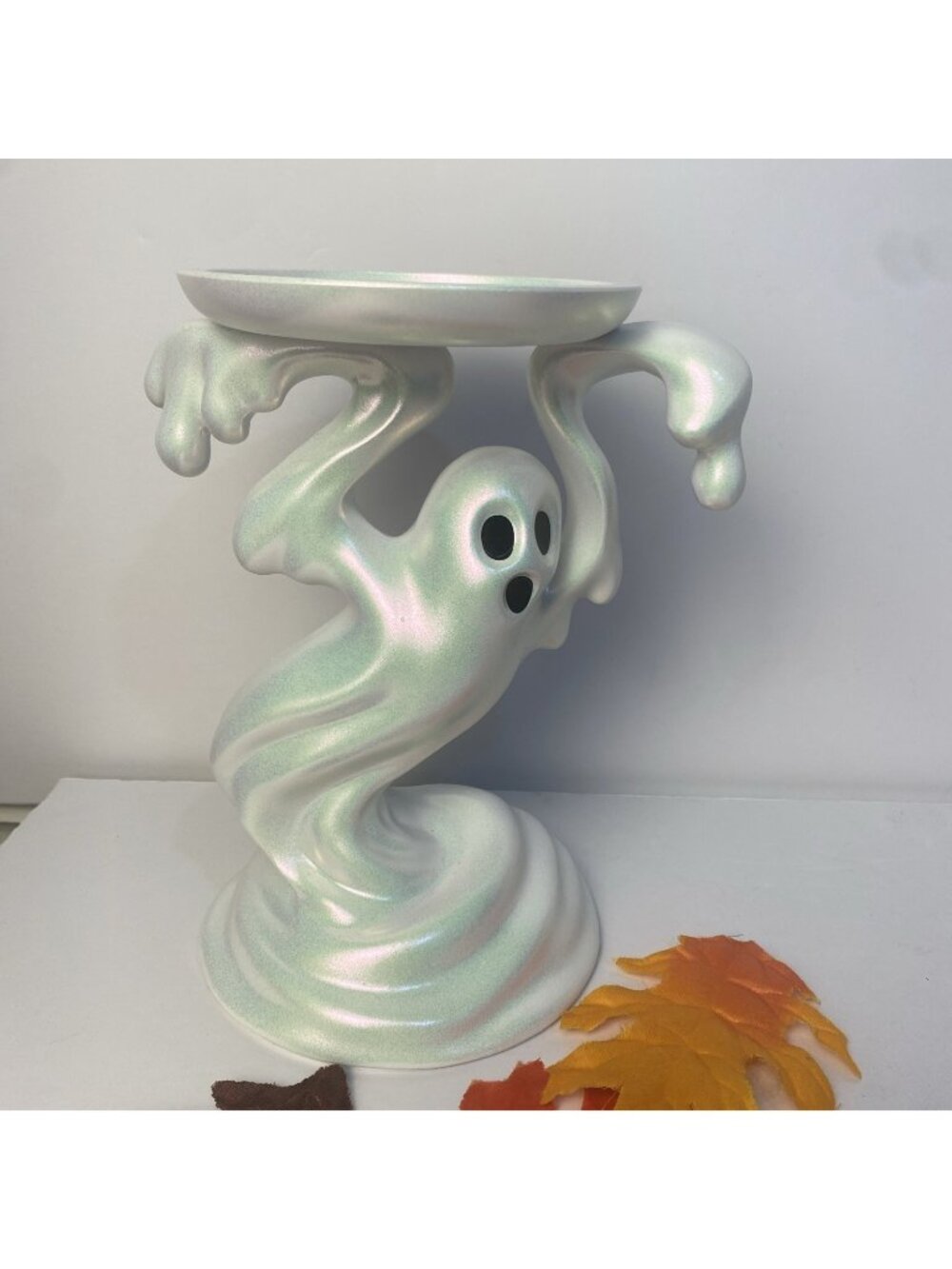 NEW Drippy Ghost Pedestal Candle Holder Bath & Body Works 2026 Halloween Decor